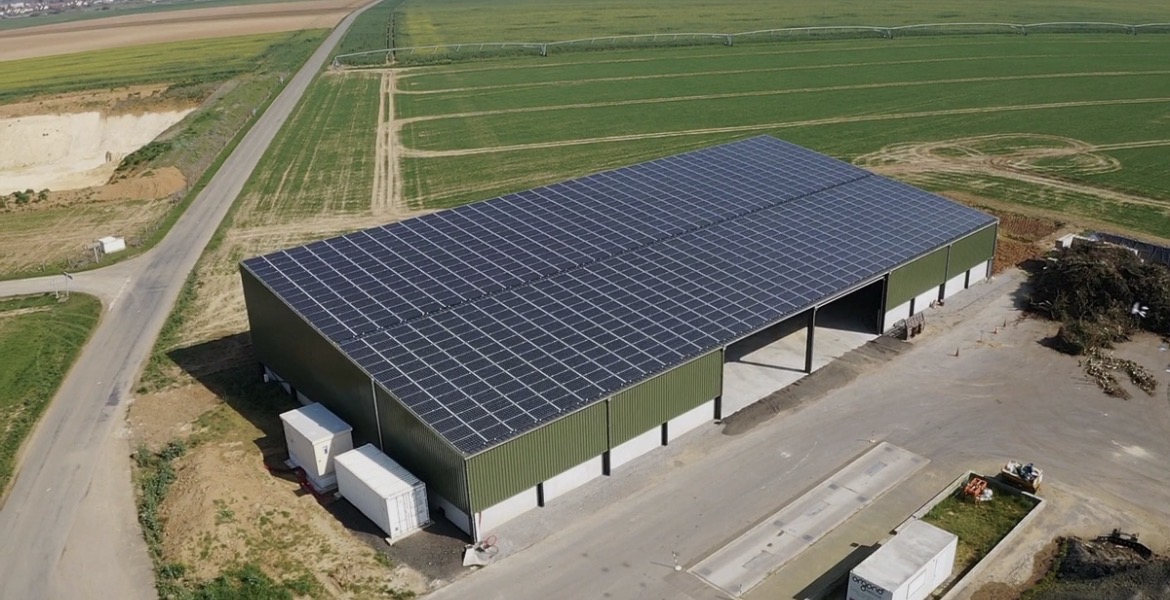 Toiture agricole panneaux solaires