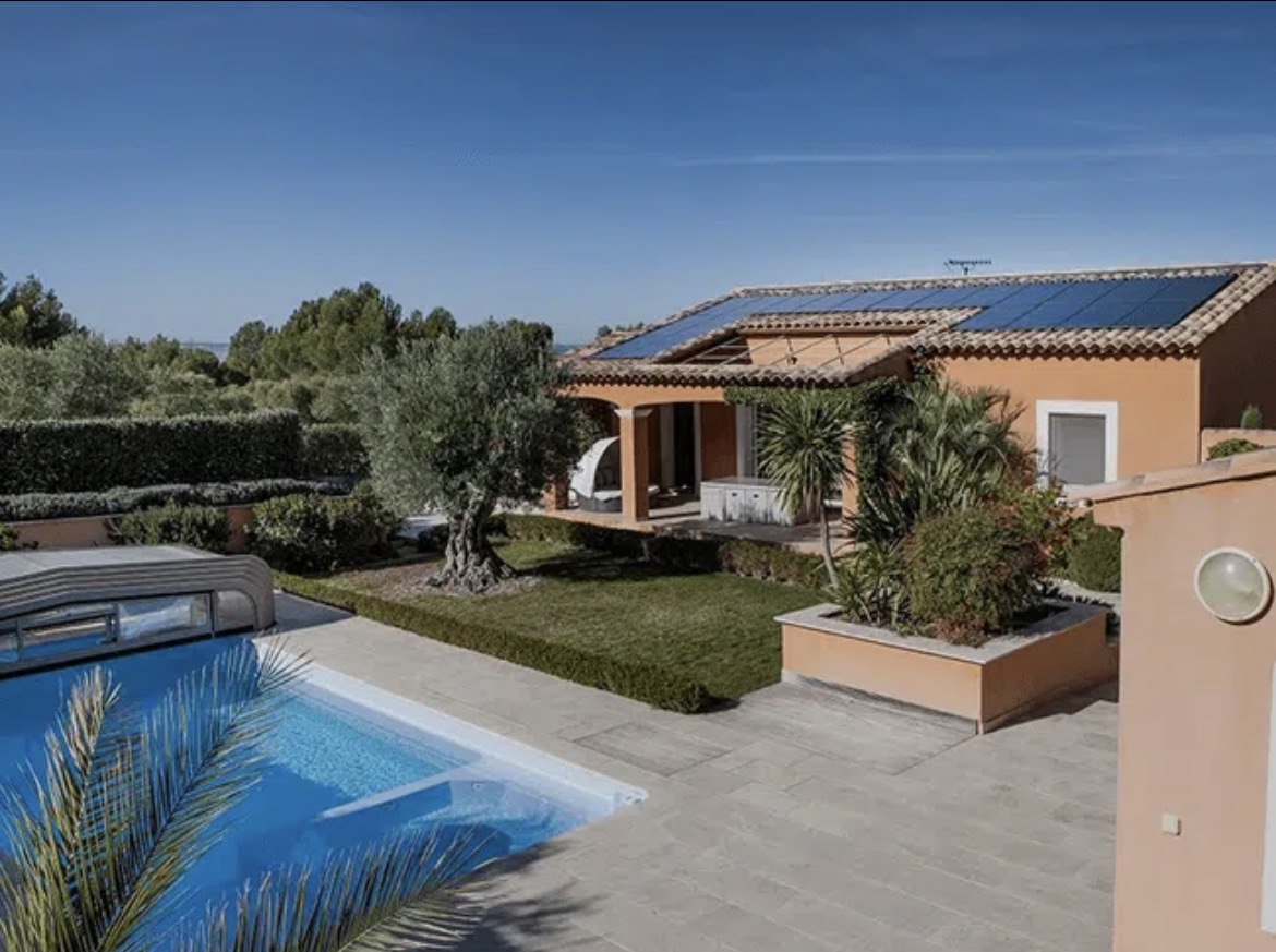 Immeuble locatif gérance panneaux solaires